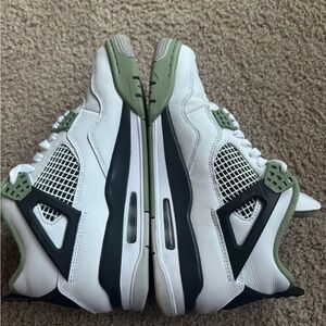 2023 Wmns Air Jordan 4 Retro 'Seafoam'
